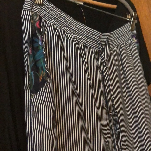 Pants - Picture 3 of 6